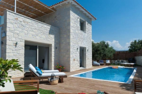 Villa Prima - With Private Heated Pool & Jacuzzi